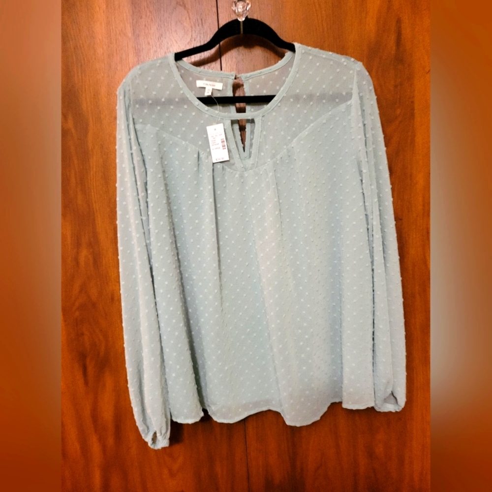 Maurices Swiss Dot pullover blouse